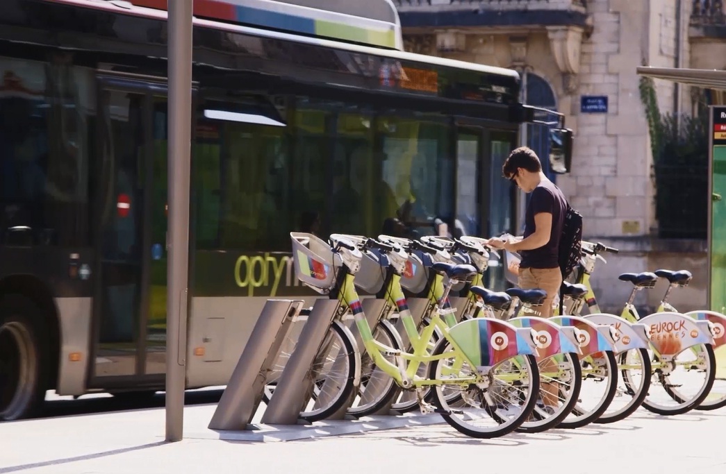 Belfort bus and bike sharing station